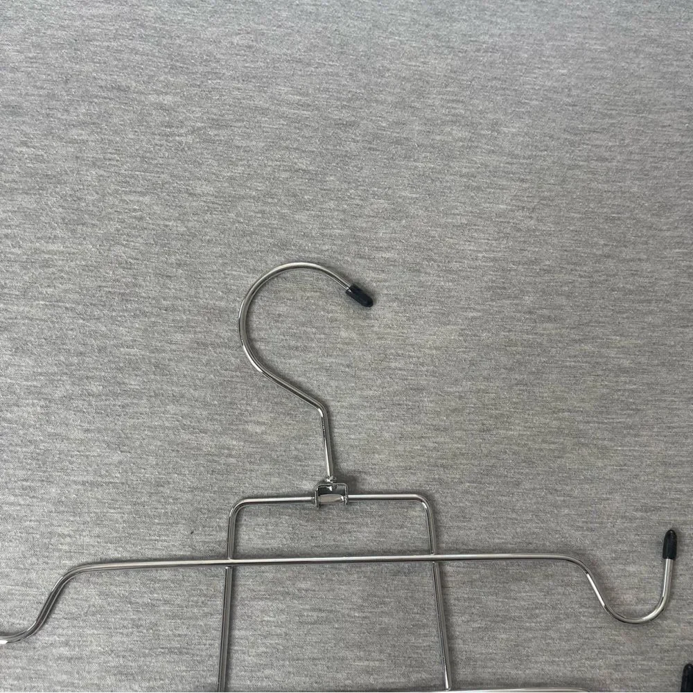 Ideal Life Silver Metal Tank Top Organizer Closet Hanger